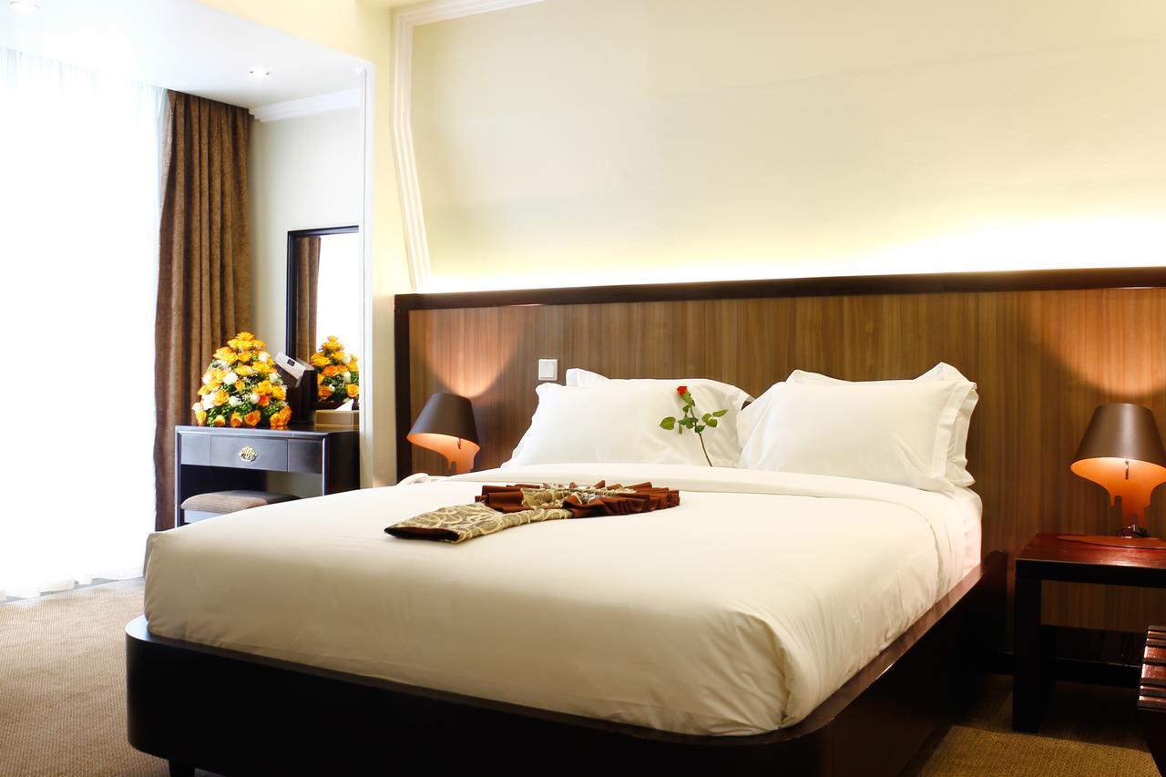 Elilly International Hotel Аддис-Абеба Экстерьер фото
