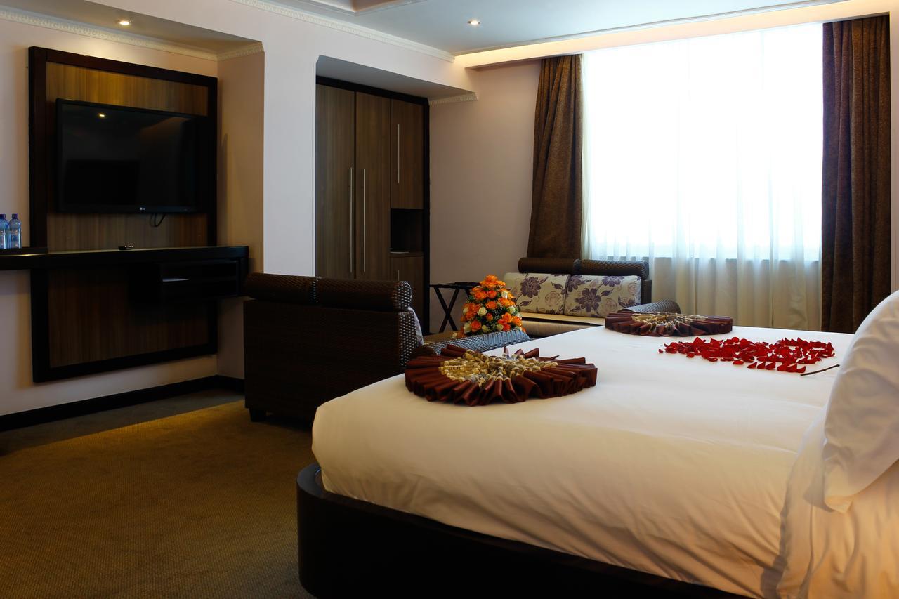Elilly International Hotel Аддис-Абеба Экстерьер фото