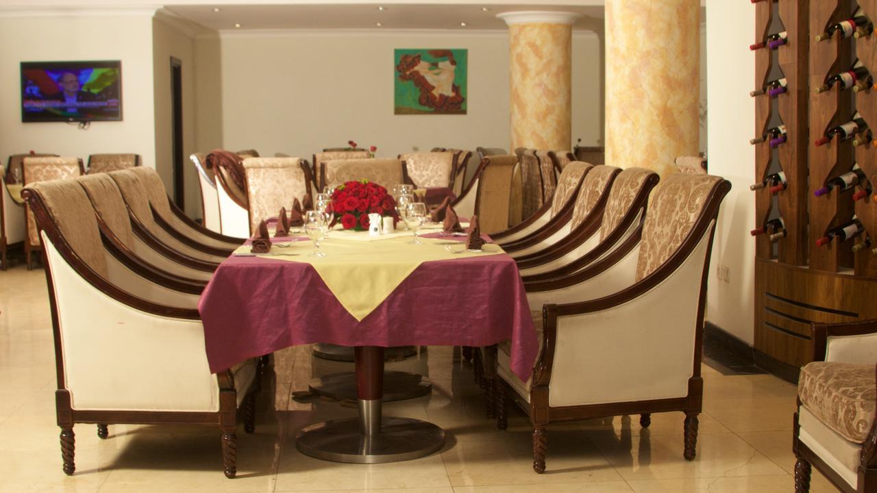Elilly International Hotel Аддис-Абеба Экстерьер фото
